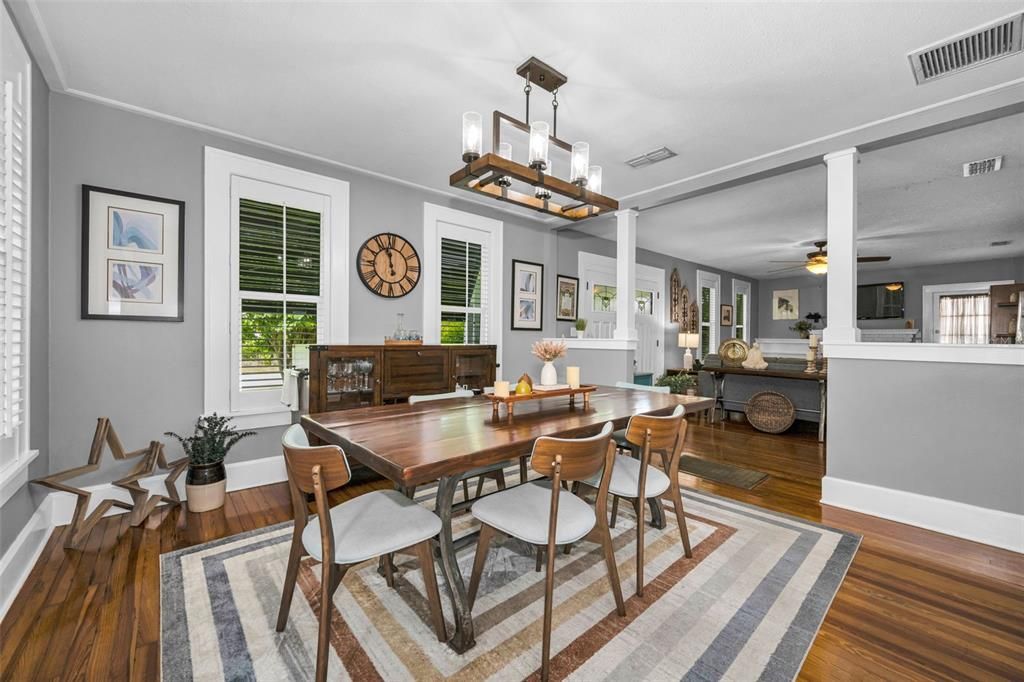 Active With Contract: $639,000 (3 beds, 2 baths, 1448 Square Feet)