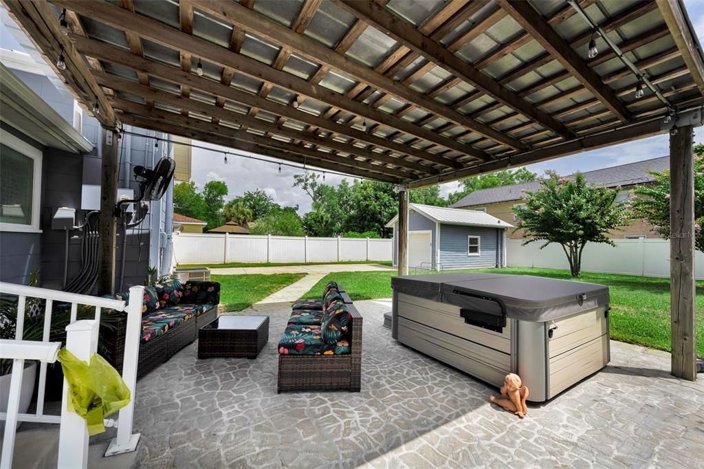 Active With Contract: $639,000 (3 beds, 2 baths, 1448 Square Feet)