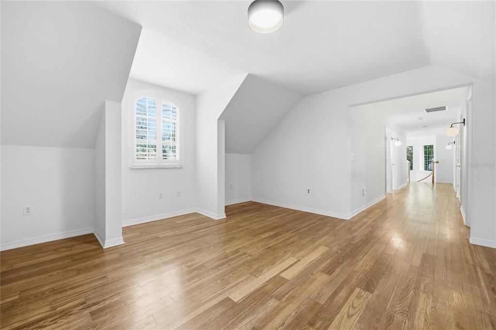 For Sale: $849,000 (4 beds, 3 baths, 3751 Square Feet)