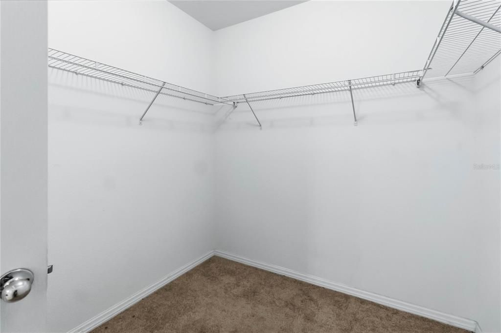 For Rent: $2,200 (3 beds, 2 baths, 1851 Square Feet)
