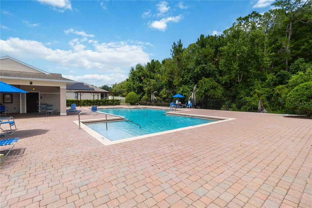 For Rent: $2,200 (3 beds, 2 baths, 1851 Square Feet)
