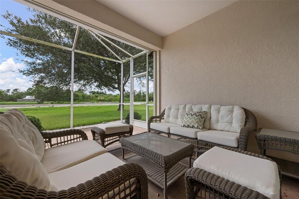 For Sale: $465,000 (2 beds, 2 baths, 1706 Square Feet)