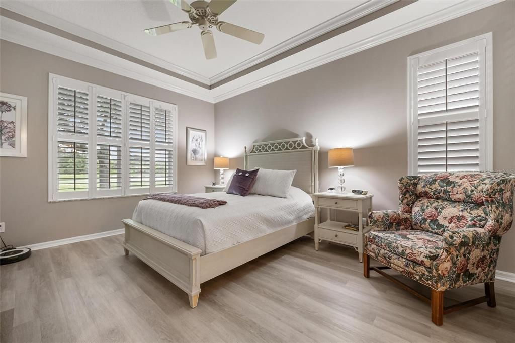 For Sale: $465,000 (2 beds, 2 baths, 1706 Square Feet)