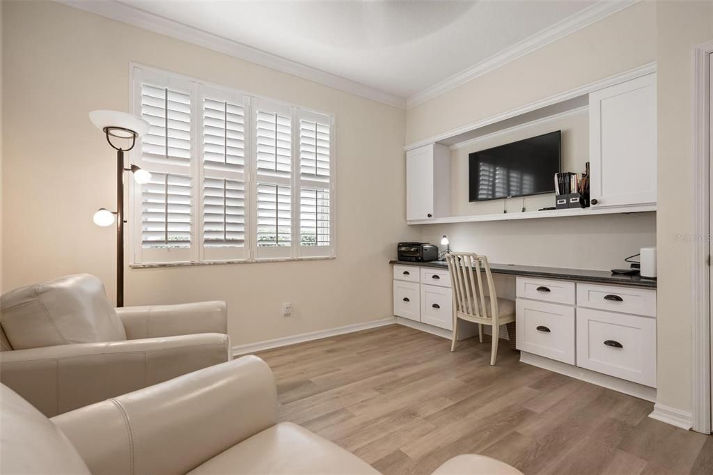 For Sale: $465,000 (2 beds, 2 baths, 1706 Square Feet)