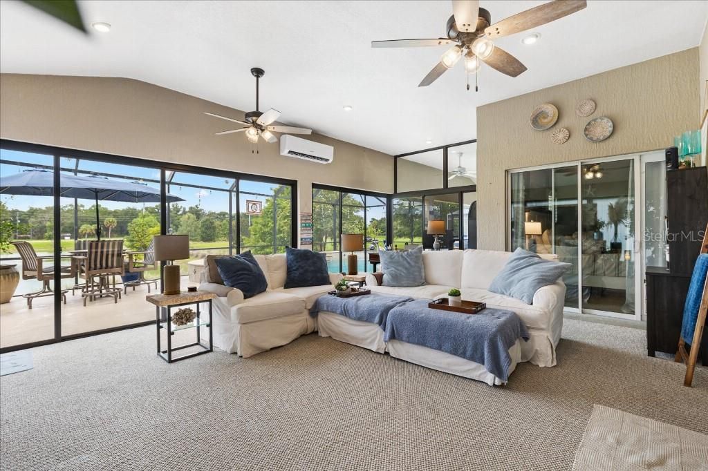 For Sale: $1,175,000 (3 beds, 3 baths, 1990 Square Feet)