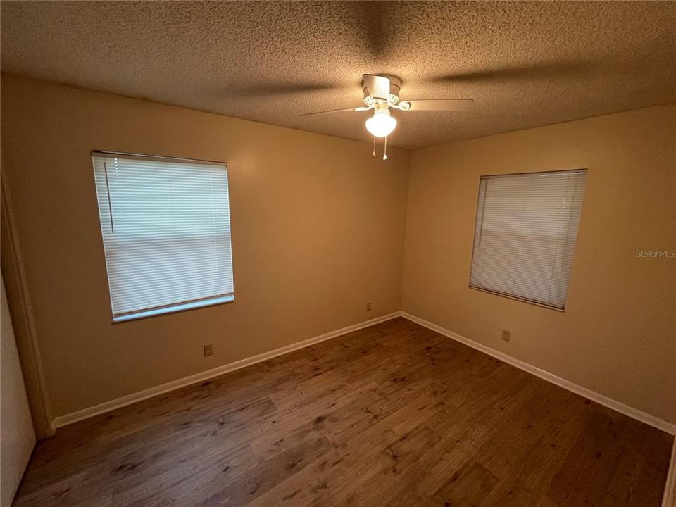 For Rent: $995 (2 beds, 1 baths, 748 Square Feet)