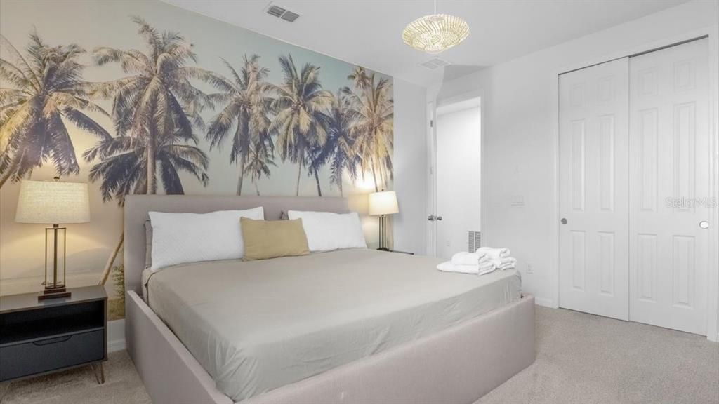 На продажу: $850,000 (9 спален, 6 ванн, 4828 Квадратных фут)