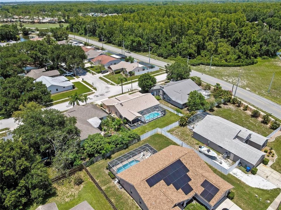En Venta: $439,000 (4 camas, 2 baños, 1976 Pies cuadrados)