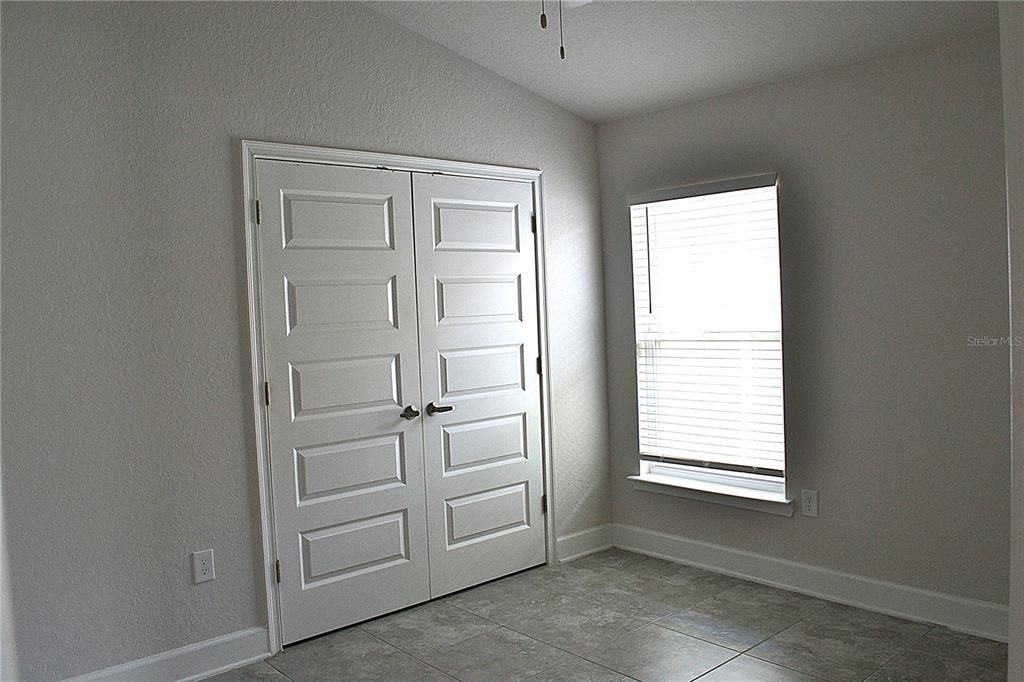 En Venta: $307,500 (4 camas, 2 baños, 1807 Pies cuadrados)