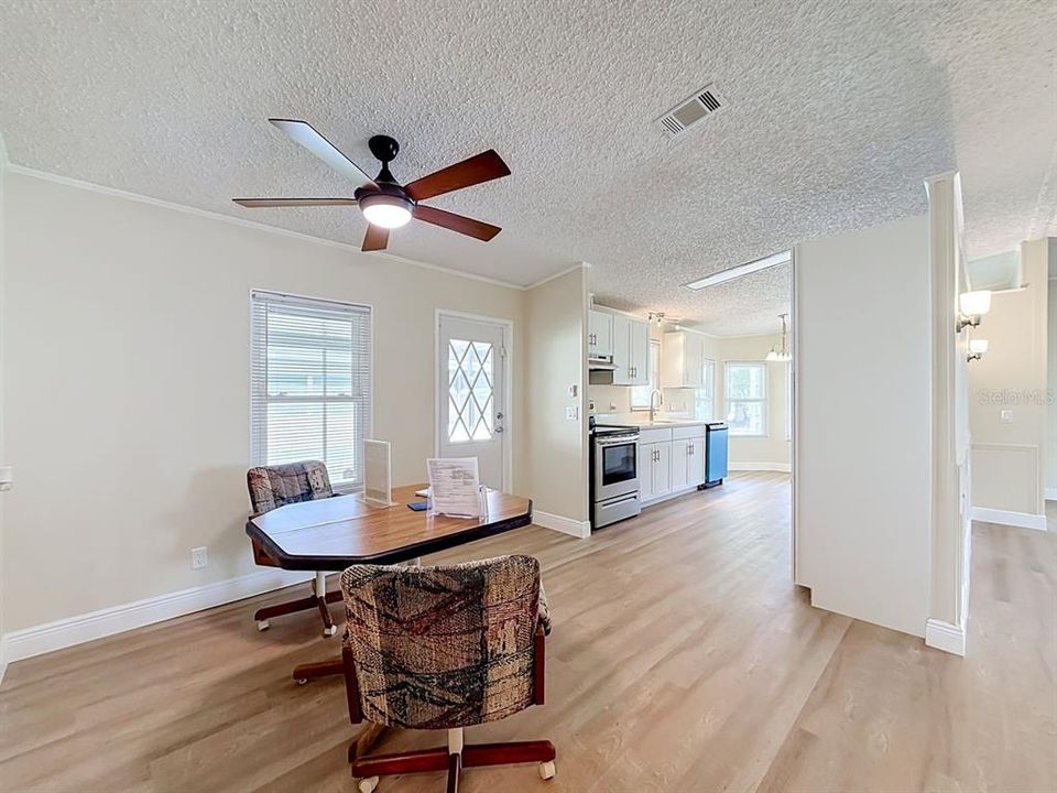 Activo con contrato: $195,000 (2 camas, 2 baños, 1352 Pies cuadrados)