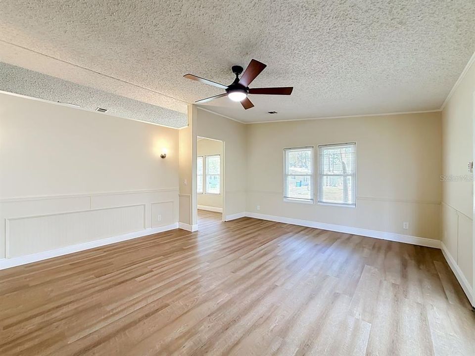 Activo con contrato: $195,000 (2 camas, 2 baños, 1352 Pies cuadrados)