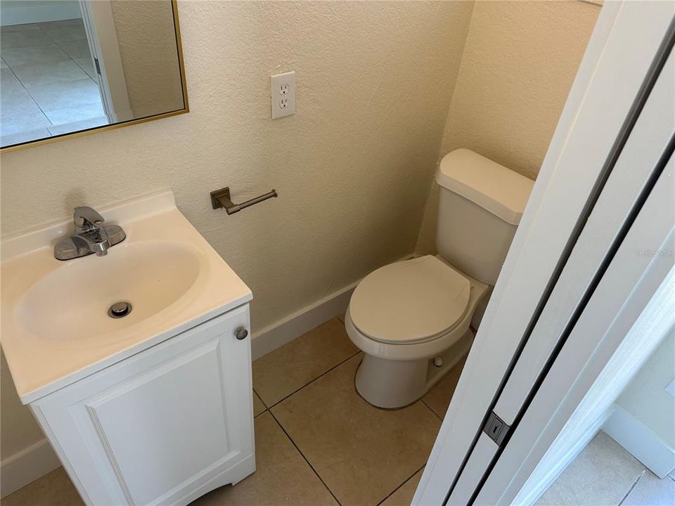 Activo con contrato: $309,000 (4 camas, 2 baños, 1328 Pies cuadrados)