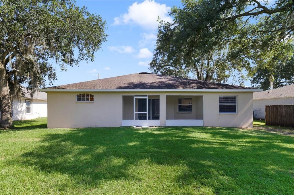 En Venta: $265,000 (4 camas, 2 baños, 1690 Pies cuadrados)