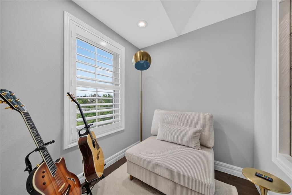 For Sale: $3,400,000 (5 beds, 4 baths, 3457 Square Feet)