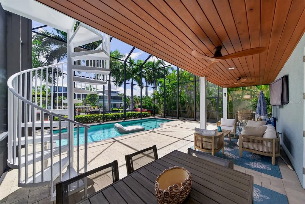 For Sale: $3,400,000 (5 beds, 4 baths, 3457 Square Feet)