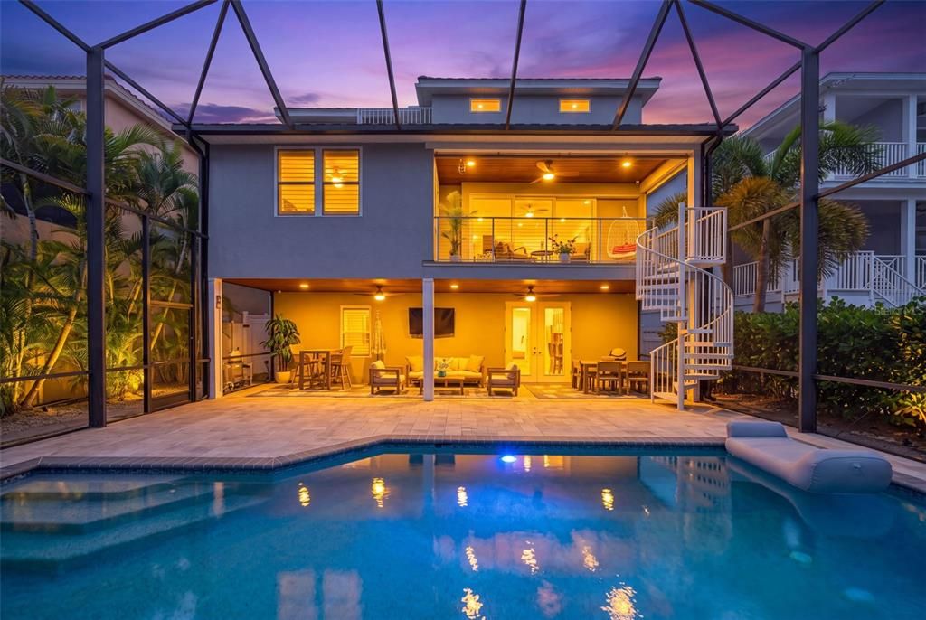 For Sale: $3,400,000 (5 beds, 4 baths, 3457 Square Feet)