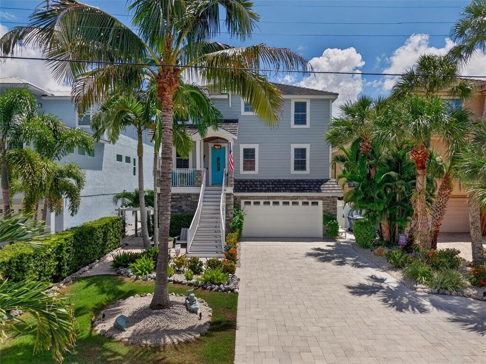 For Sale: $3,400,000 (5 beds, 4 baths, 3457 Square Feet)