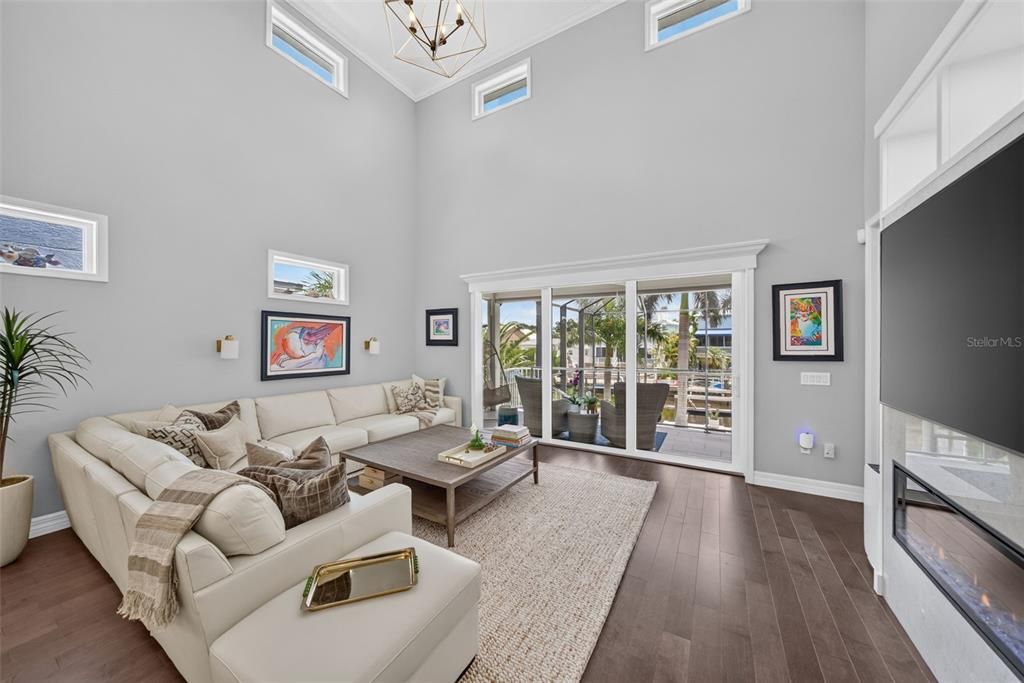 For Sale: $3,400,000 (5 beds, 4 baths, 3457 Square Feet)