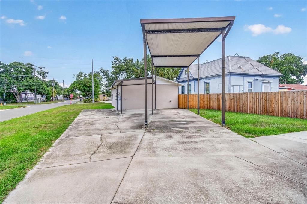 Под контрактом: $414,990 (3 спален, 1 ванн, 1507 Квадратных фут)