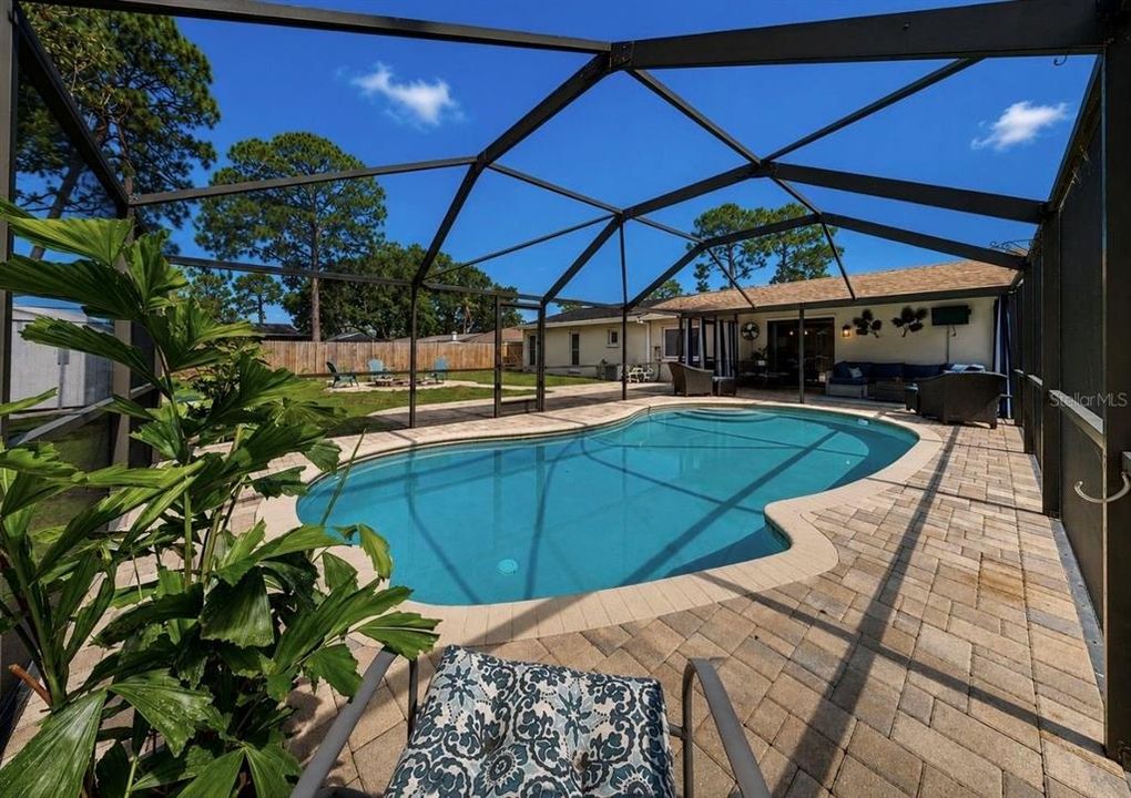For Sale: $459,000 (3 beds, 2 baths, 1700 Square Feet)