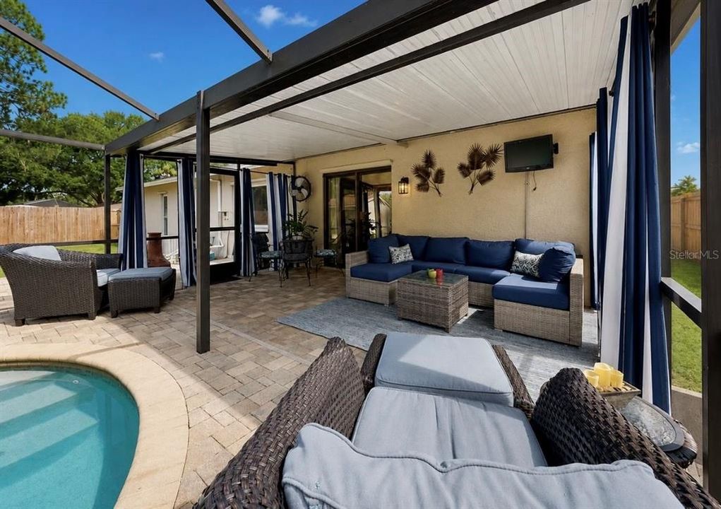 For Sale: $459,000 (3 beds, 2 baths, 1700 Square Feet)