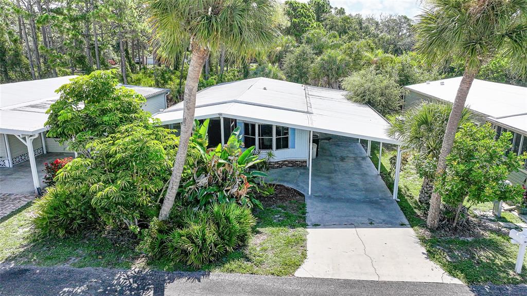 For Sale: $138,500 (2 beds, 2 baths, 964 Square Feet)