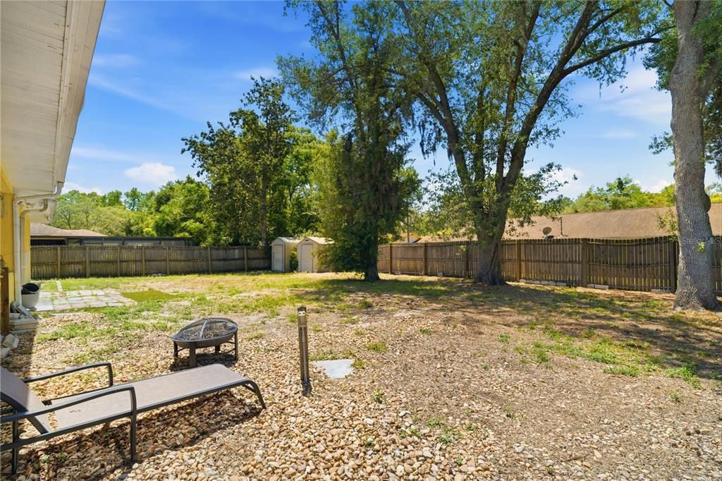 En Venta: $280,000 (4 camas, 2 baños, 1565 Pies cuadrados)