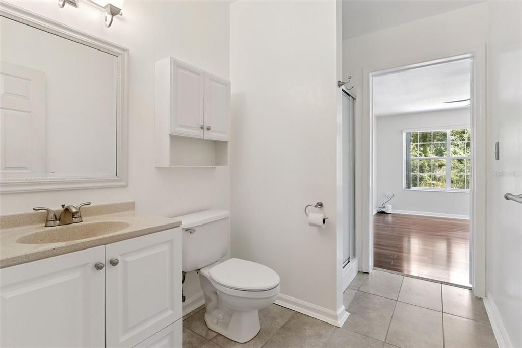 For Sale: $359,000 (3 beds, 2 baths, 1661 Square Feet)