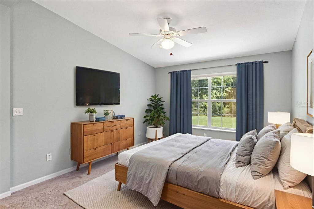 For Sale: $359,000 (3 beds, 2 baths, 1661 Square Feet)