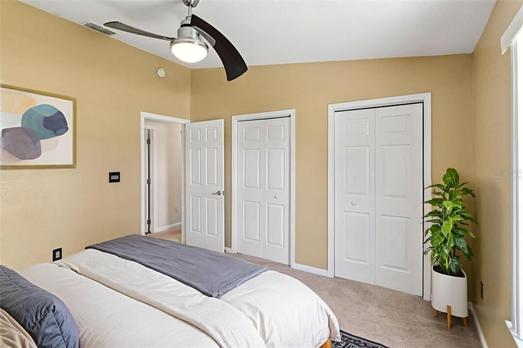 For Sale: $359,000 (3 beds, 2 baths, 1661 Square Feet)
