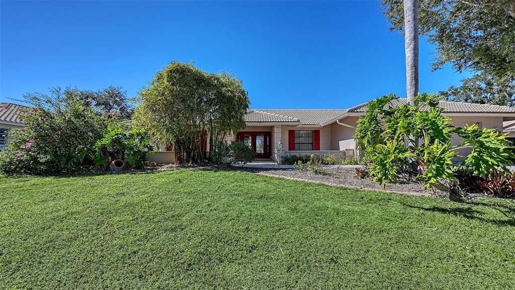 En Venta: $824,900 (4 camas, 3 baños, 3169 Pies cuadrados)
