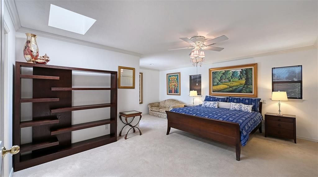 En Venta: $824,900 (4 camas, 3 baños, 3169 Pies cuadrados)