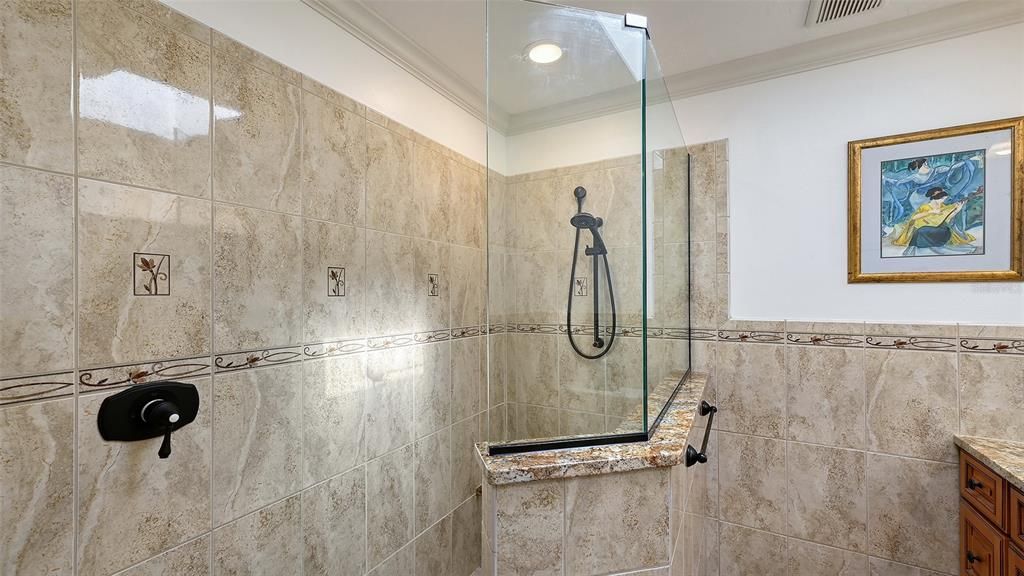 En Venta: $824,900 (4 camas, 3 baños, 3169 Pies cuadrados)