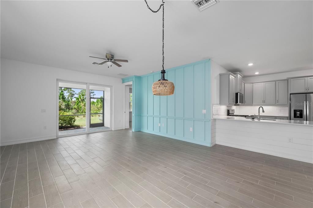 For Sale: $269,900 (2 beds, 2 baths, 1516 Square Feet)