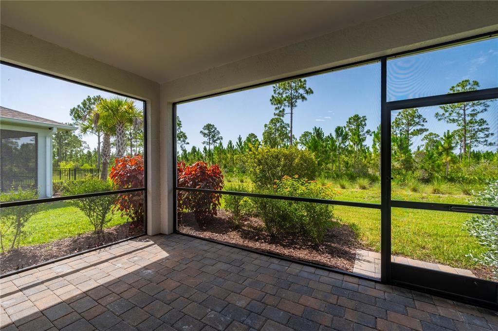 For Sale: $269,900 (2 beds, 2 baths, 1516 Square Feet)