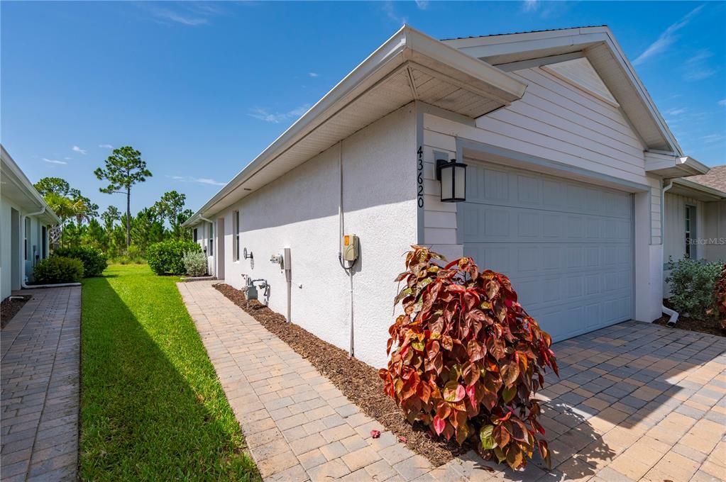 For Sale: $269,900 (2 beds, 2 baths, 1516 Square Feet)