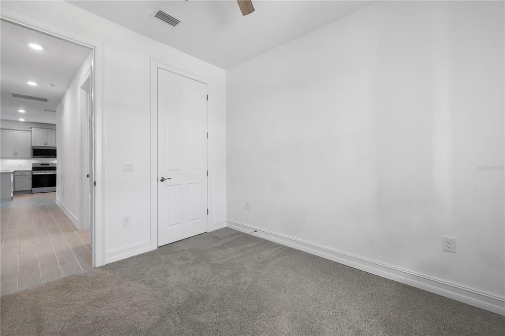 For Sale: $269,900 (2 beds, 2 baths, 1516 Square Feet)