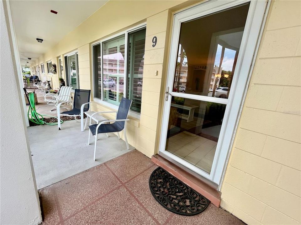 For Sale: $189,900 (2 beds, 2 baths, 1130 Square Feet)