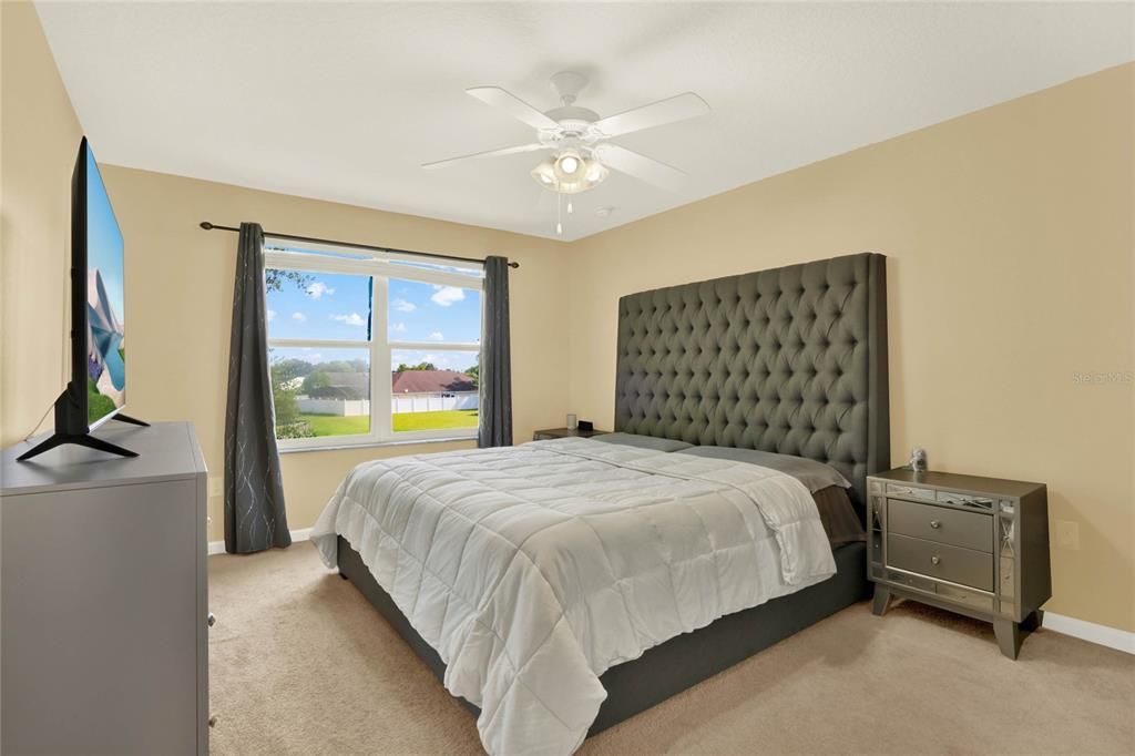 En Venta: $285,000 (3 camas, 2 baños, 1539 Pies cuadrados)