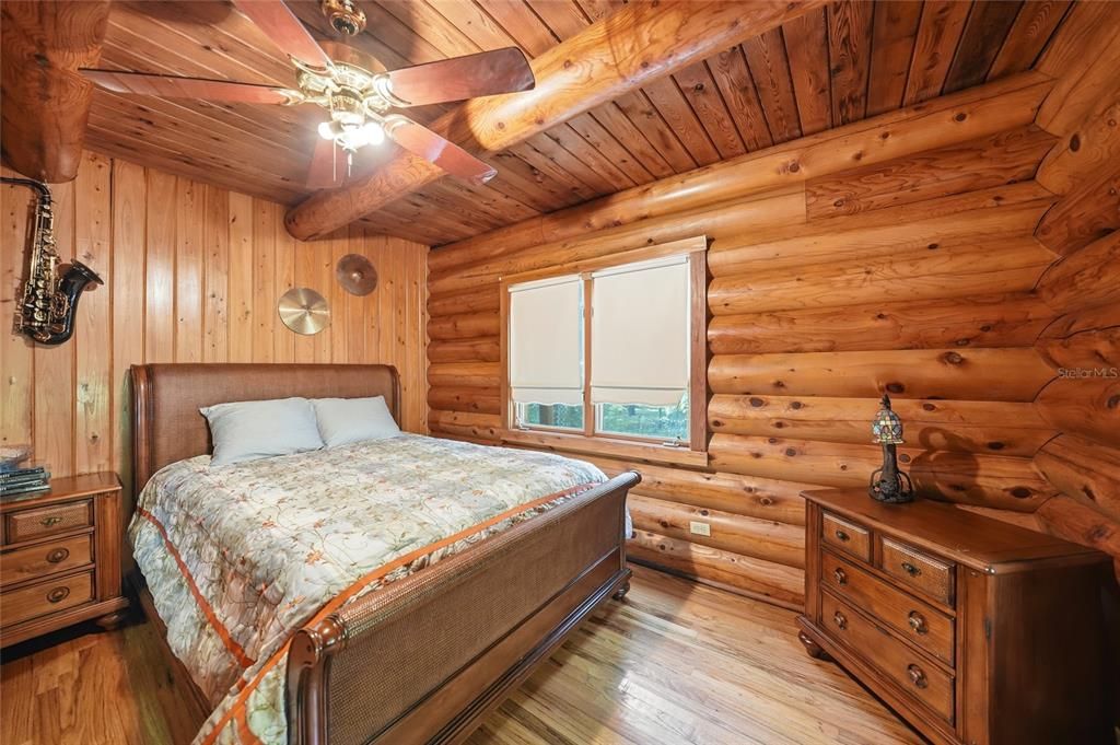 На продажу: $799,000 (2 спален, 2 ванн, 2130 Квадратных фут)