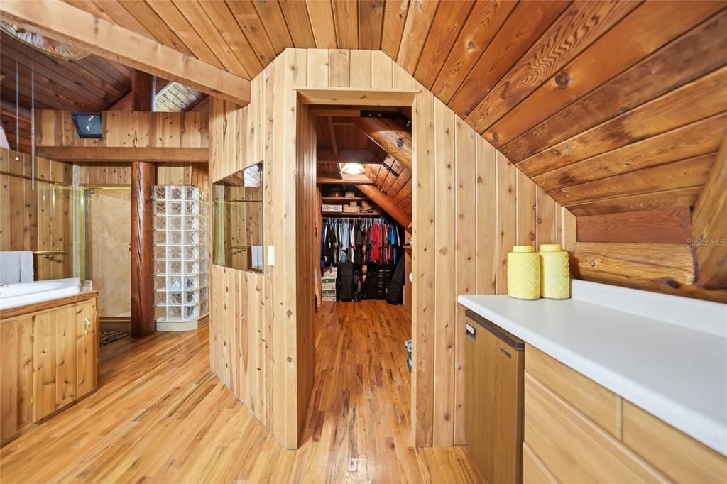 На продажу: $799,000 (2 спален, 2 ванн, 2130 Квадратных фут)