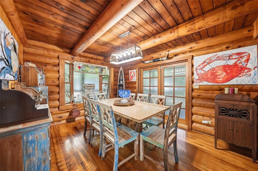 На продажу: $799,000 (2 спален, 2 ванн, 2130 Квадратных фут)