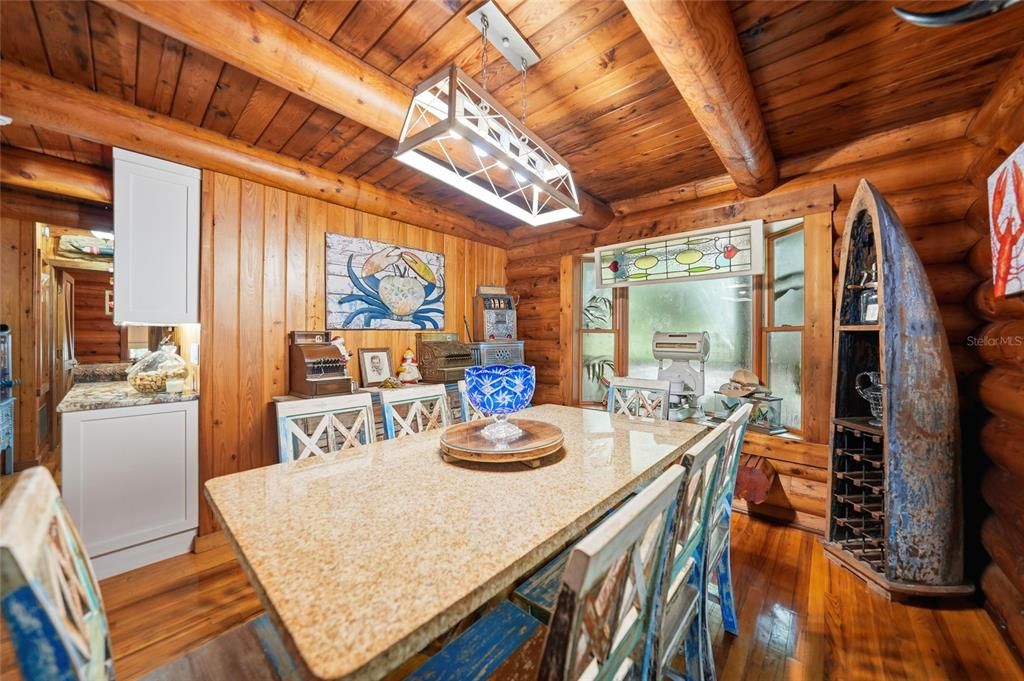 На продажу: $799,000 (2 спален, 2 ванн, 2130 Квадратных фут)