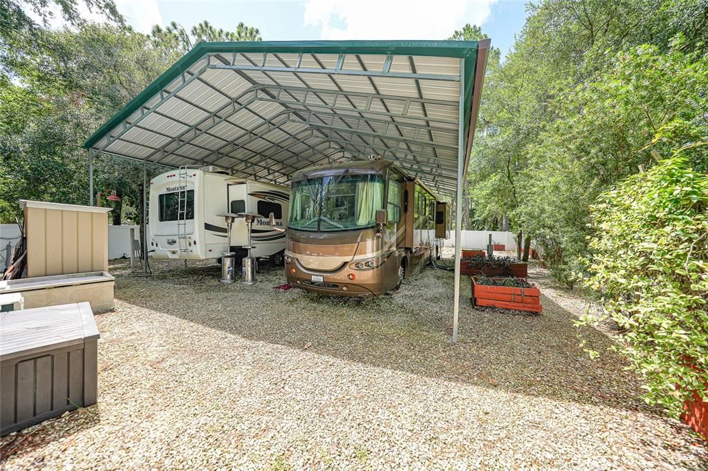 На продажу: $799,000 (2 спален, 2 ванн, 2130 Квадратных фут)