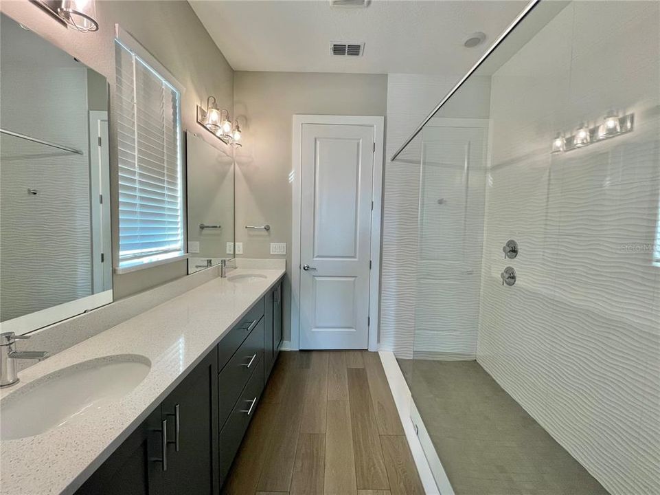 В аренду: $3,925 (4 спален, 2 ванн, 2071 Квадратных фут)