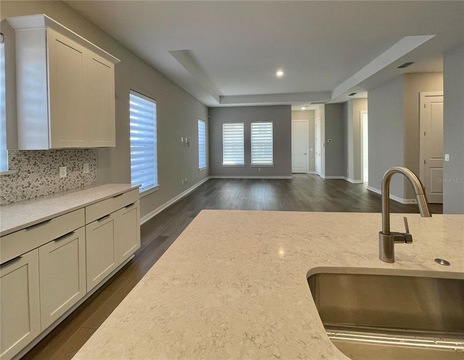 В аренду: $3,925 (4 спален, 2 ванн, 2071 Квадратных фут)
