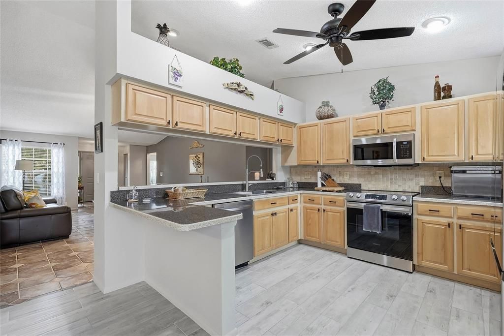 En Venta: $477,900 (3 camas, 2 baños, 1634 Pies cuadrados)