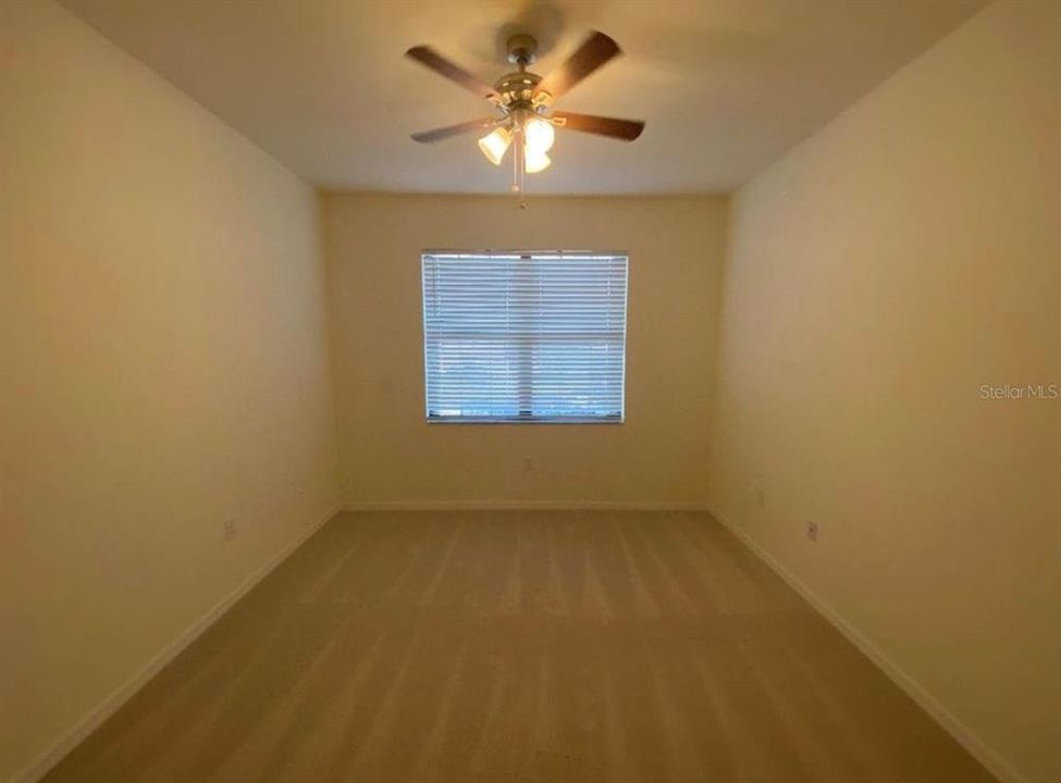For Rent: $2,500 (3 beds, 2 baths, 1949 Square Feet)