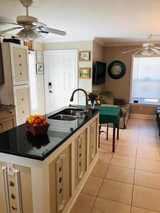 En Venta: $320,000 (2 camas, 2 baños, 1130 Pies cuadrados)