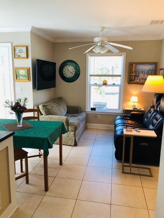 En Venta: $320,000 (2 camas, 2 baños, 1130 Pies cuadrados)